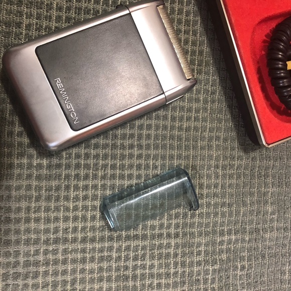 Remington Electric Razor Vintage 1970’s - Picture 4 of 6